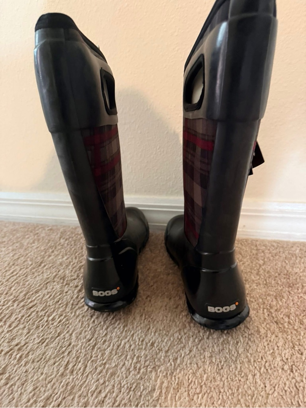 Bogs Hampton Plaid Boots - Black Multi